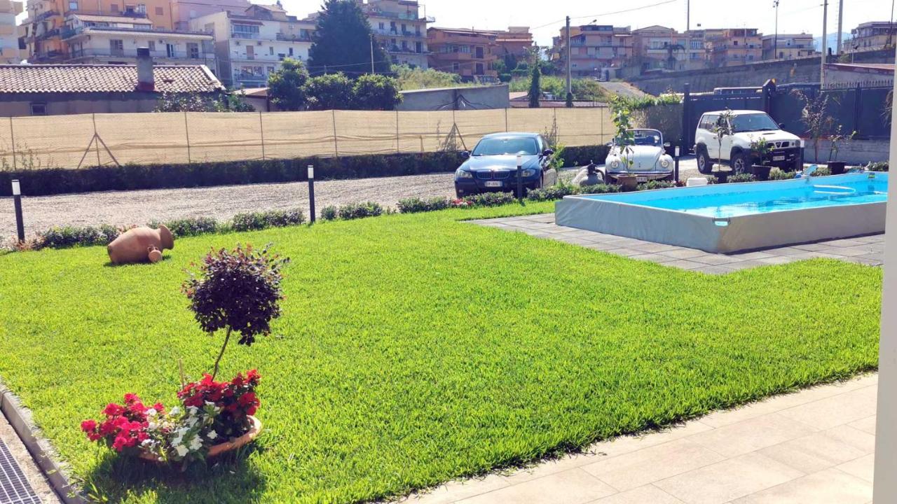 La Villa Trinacria Giardini Naxos Exterior photo
